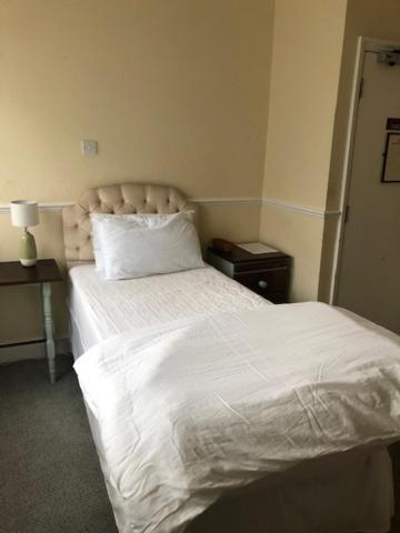 Baker Arms Bayford Hotel Hertford Eksteriør billede