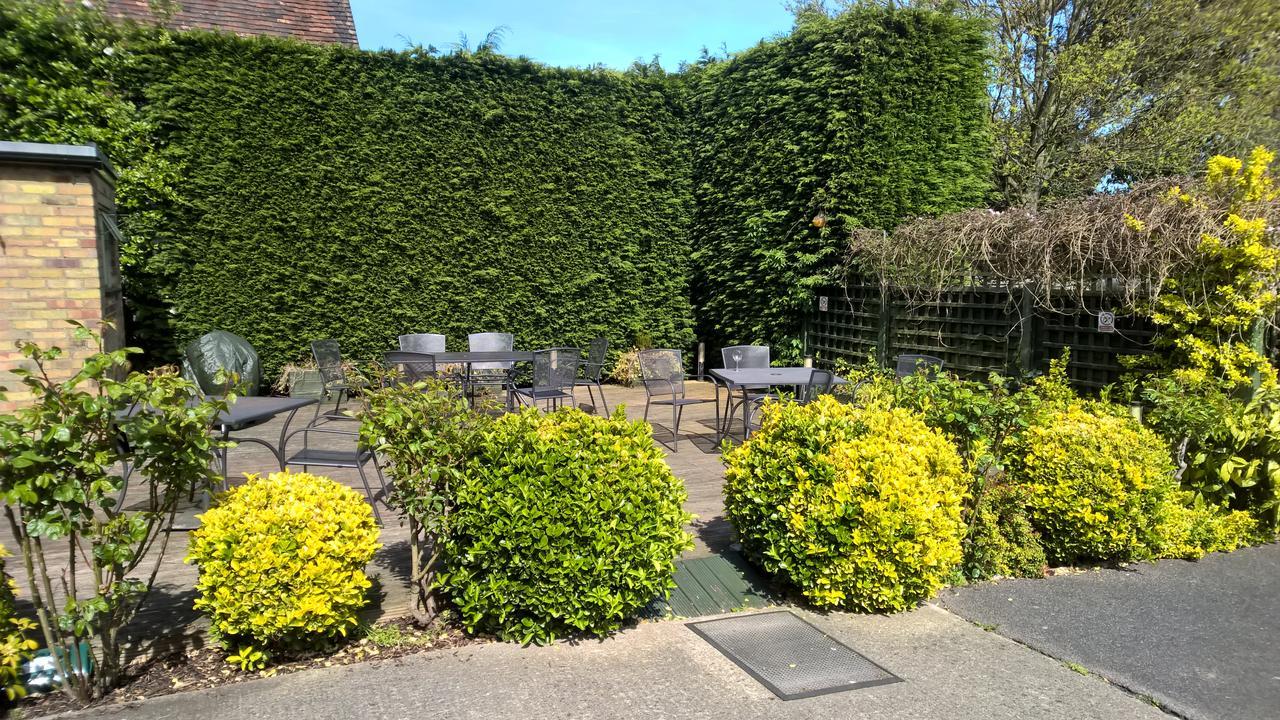 Baker Arms Bayford Hotel Hertford Eksteriør billede