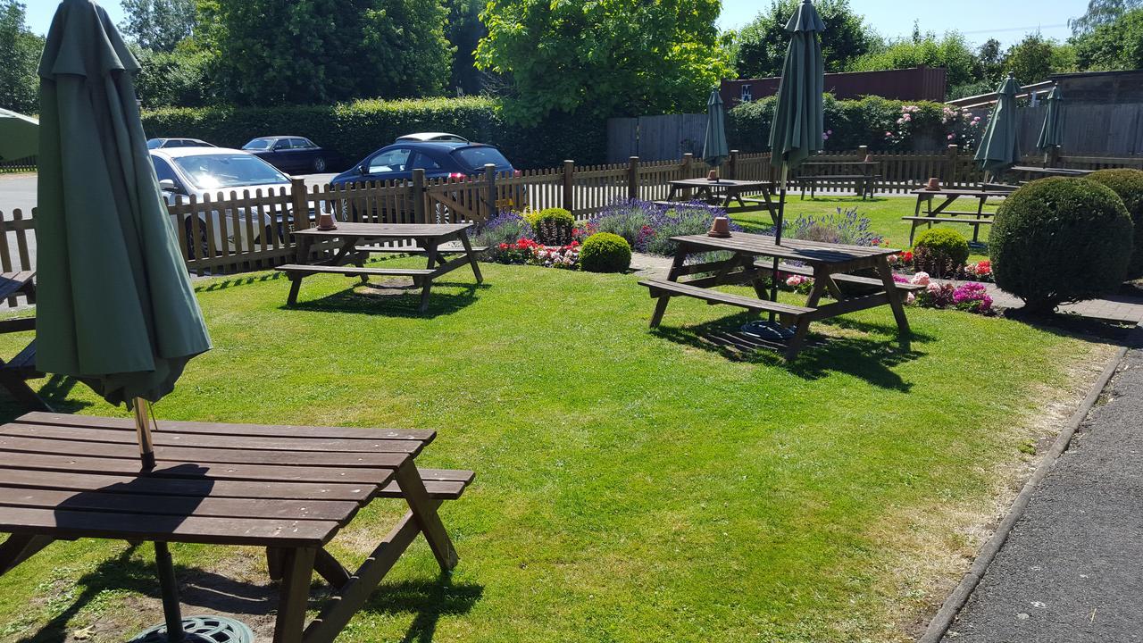Baker Arms Bayford Hotel Hertford Eksteriør billede
